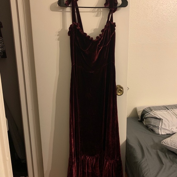 Reformation Antoinette Dress - Picture 2 of 5